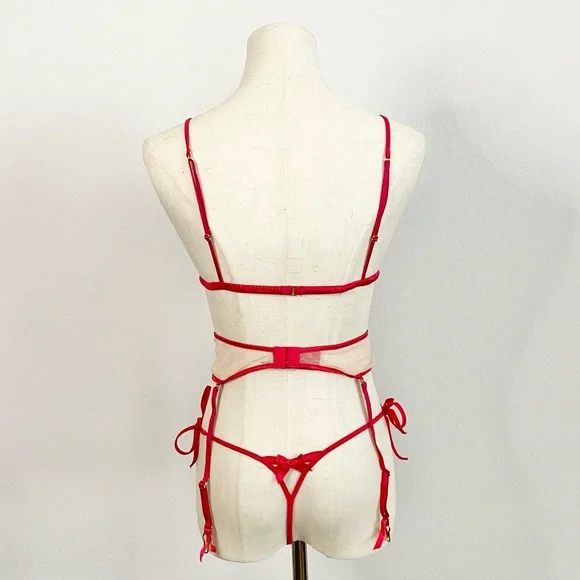 🍒SALE🍒VINTAGE Y2K VICTORIA'S SECRET ‘VERY SEXY’ EXCLUSIVE LINGERIE SET